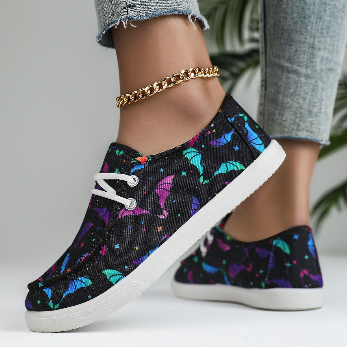 New Bat-pattern Lace-up Low-top Casual Flat Shoes